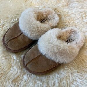 Little Kids Toddler UGG Sheepskin Suede Slippers Size 11 Unisex